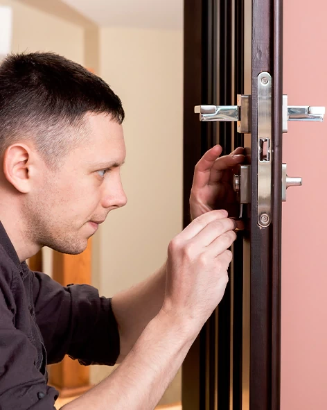 : Professional Locksmith For Commercial And Residential Locksmith Services in Altadena, CA